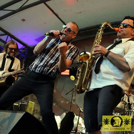 Pruefer (Blechreiz) - The SKAndal Allstars - This Is Ska Festival - Wasserburg, Rosslau 24. Juni 2023 (14).JPG